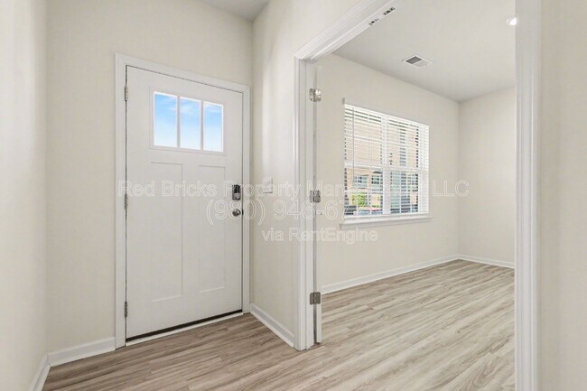 Building Photo - 1362 Secrest Cmns Dr