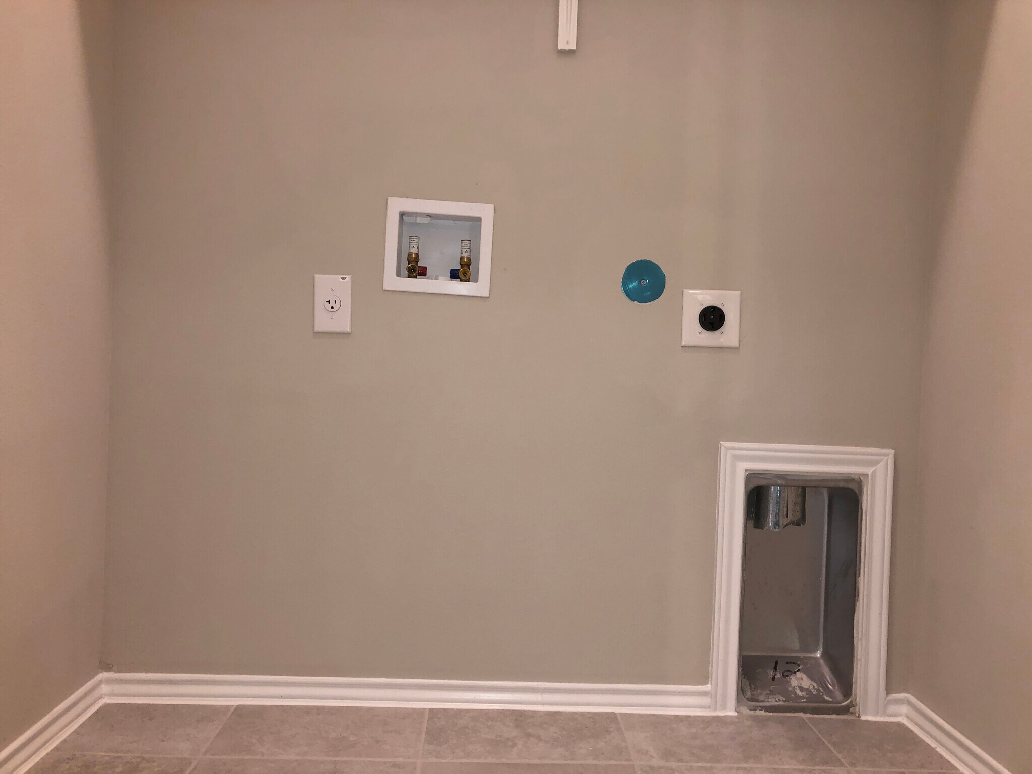 Washer Dryer Connections - 1807 Davidson Ranch Dr
