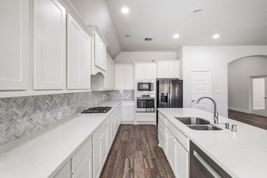 Building Photo - 10835 High Red Mesa