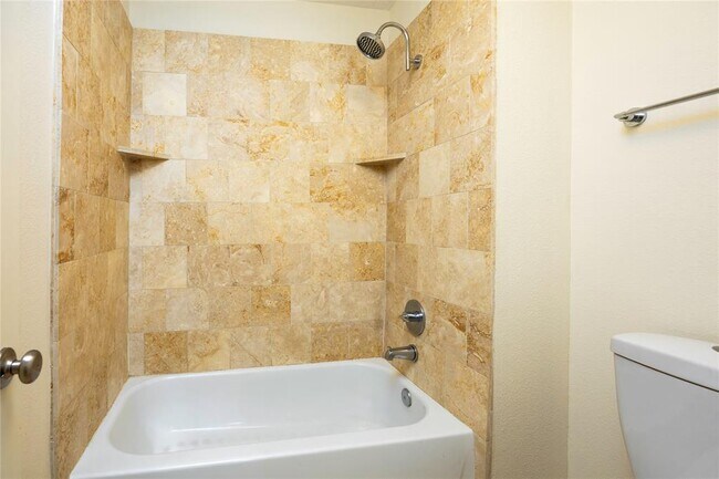 Building Photo - 2327 Centerbrook Ln
