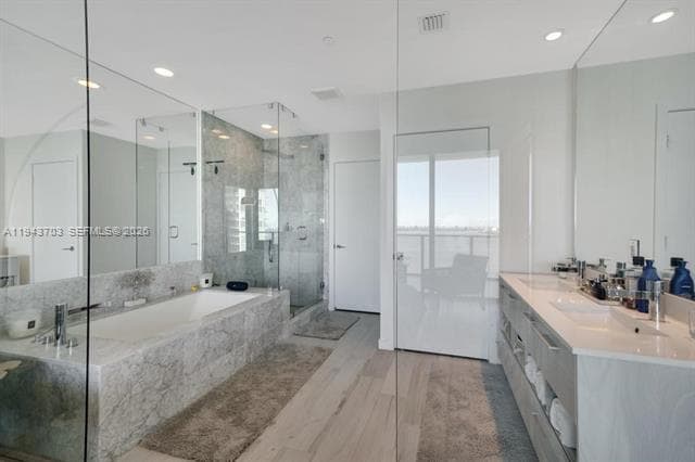 Building Photo - 480 NE 31st St