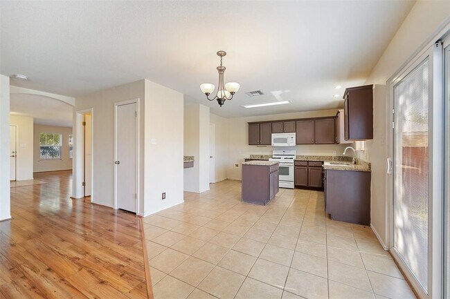 Building Photo - 2022 Killians Way