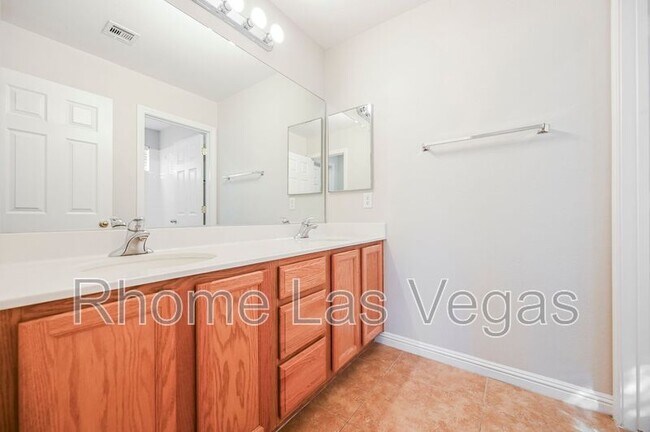 Building Photo - 4599 Deer Forest Ave