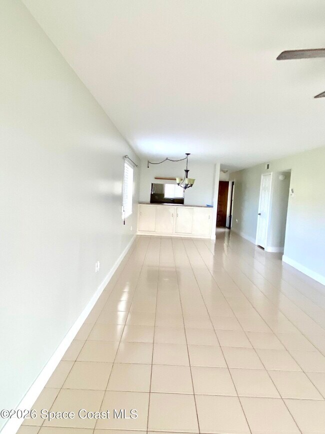 Building Photo - 325 S Banana River Blvd