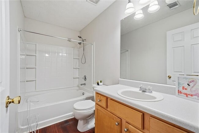 Building Photo - 3592 Kittery Dr SW