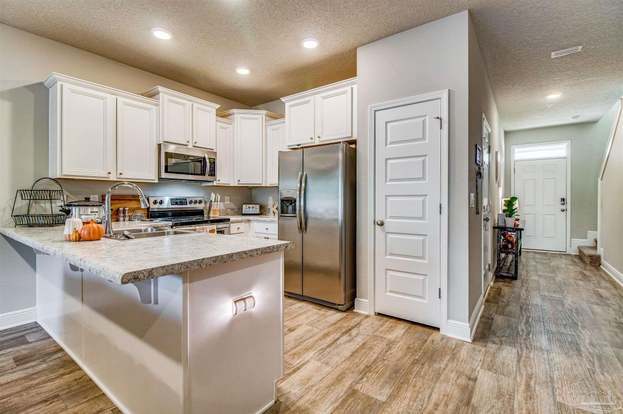 Building Photo - 6077 Royal Port Ct