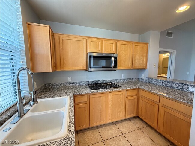 Building Photo - 23 E Agate Ave