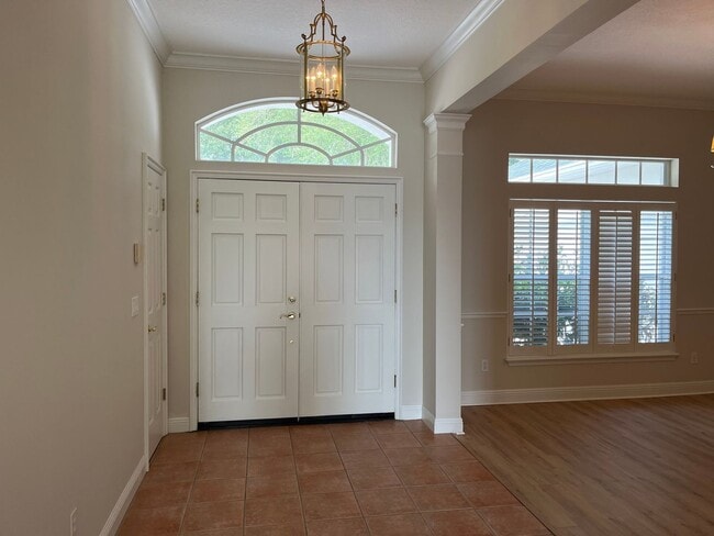 Building Photo - 2054 Sawgrass Dr