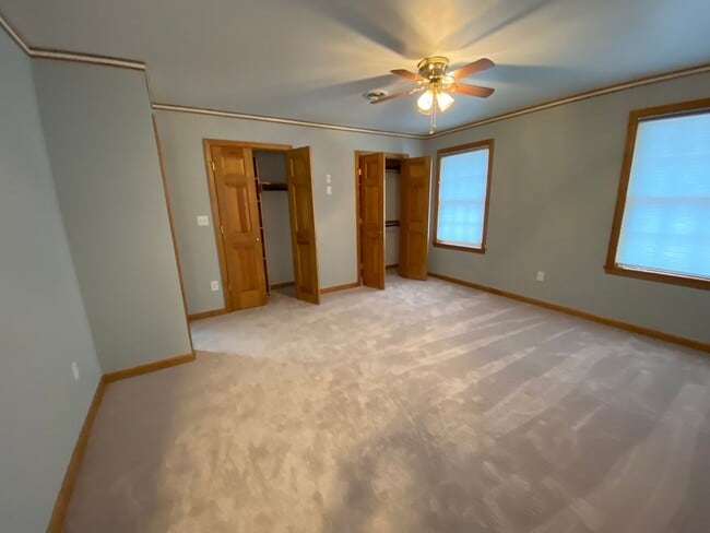 Building Photo - Outdoor living in the city