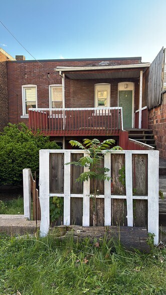 Building Photo - 502 Broadway Ave