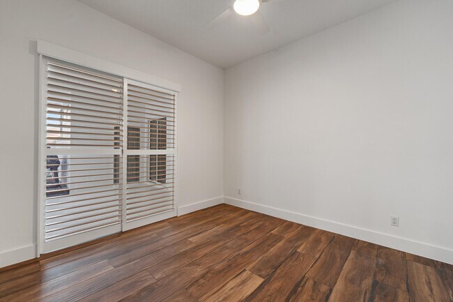 Building Photo - 700 SW Great Exuma Cove