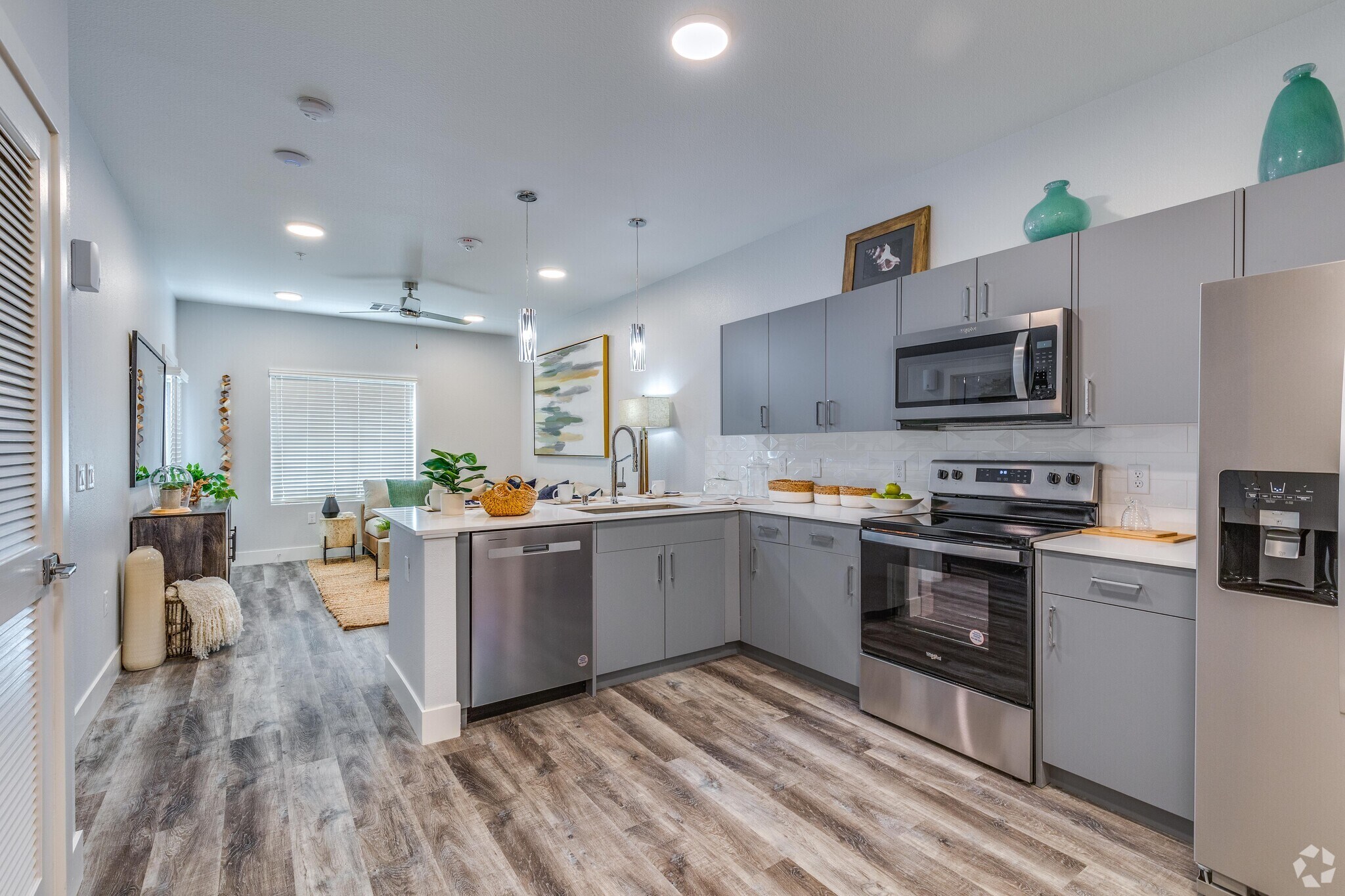 Calm at Rainbow 1500 N Rainbow Blvd Las Vegas NV 89108 Apartment Finder