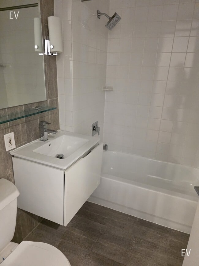 Building Photo - 50 Murray-ev704