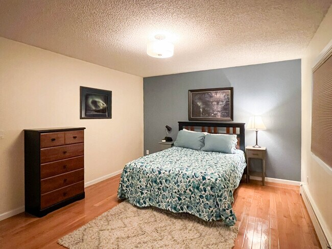 Building Photo - 3609 Rhone Cir