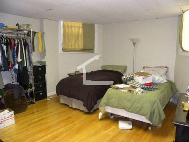 Building Photo - Perfect 3.5 bed Close to Fenway!!