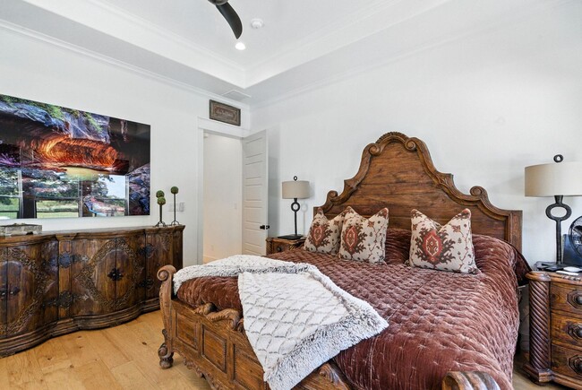 Building Photo - Stunning 5 bedroom horse property coming soon!