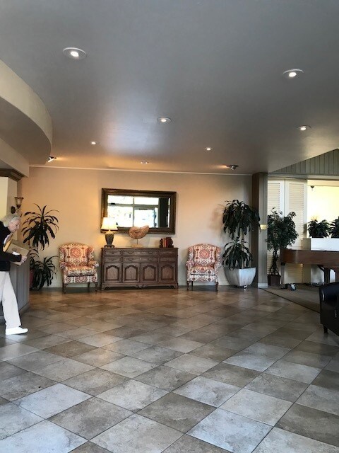Building Photo - Great Two Bedroom, Two Bathroom home, Senior Living at Hacienda Carmel