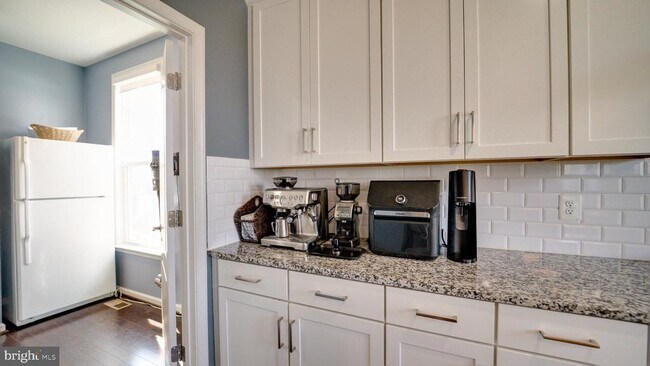 Building Photo - 24855 Bradford Forest Dr