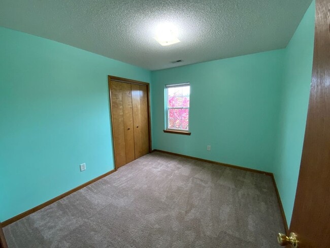 Building Photo - 3 Bd 2 Ba in Cherrywoods