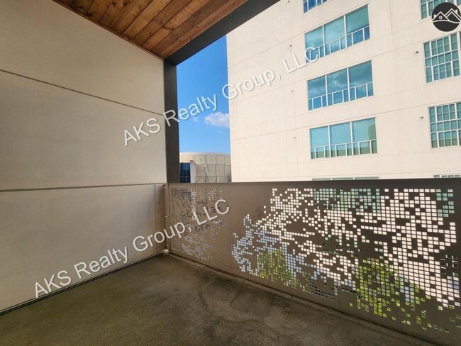 Building Photo - 1801 2nd Ave N