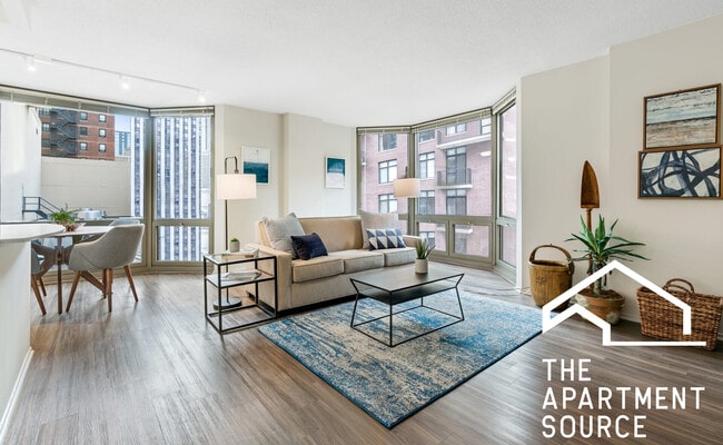 Building Photo - 1130 N Dearborn St