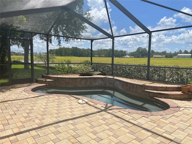 Building Photo - 6117 Gentle Ben Cir