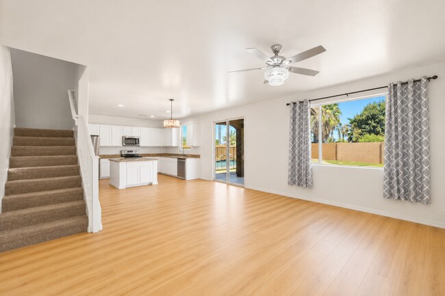 Building Photo - 41396 W Rio Bravo Dr