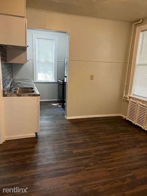 Building Photo - 3 br, 1 bath Triplex - 1104 N 5th St