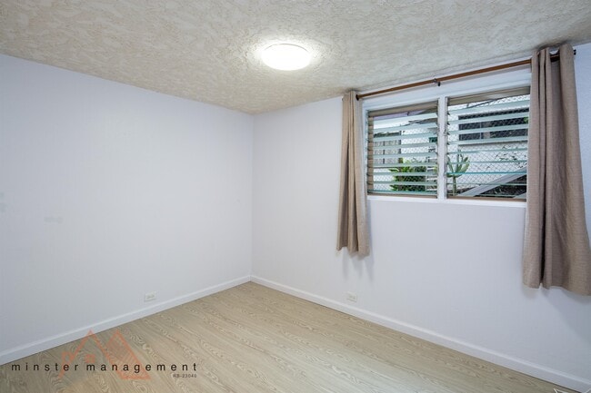 Building Photo - 2569 Peter St