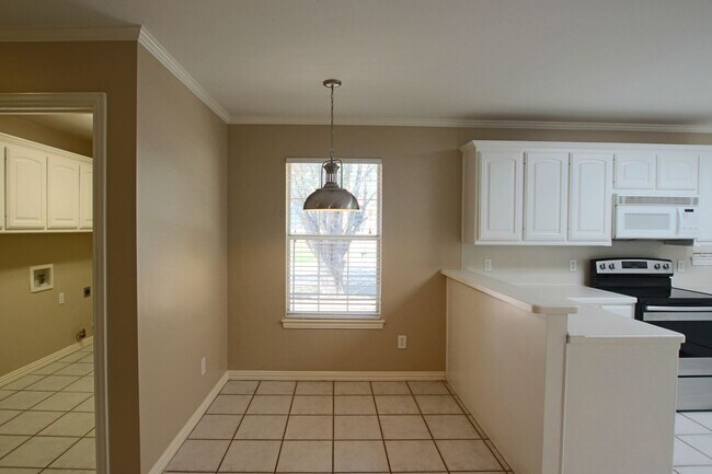 Building Photo - Beautiful 3 Bedroom in Tyler! Coming Soon!