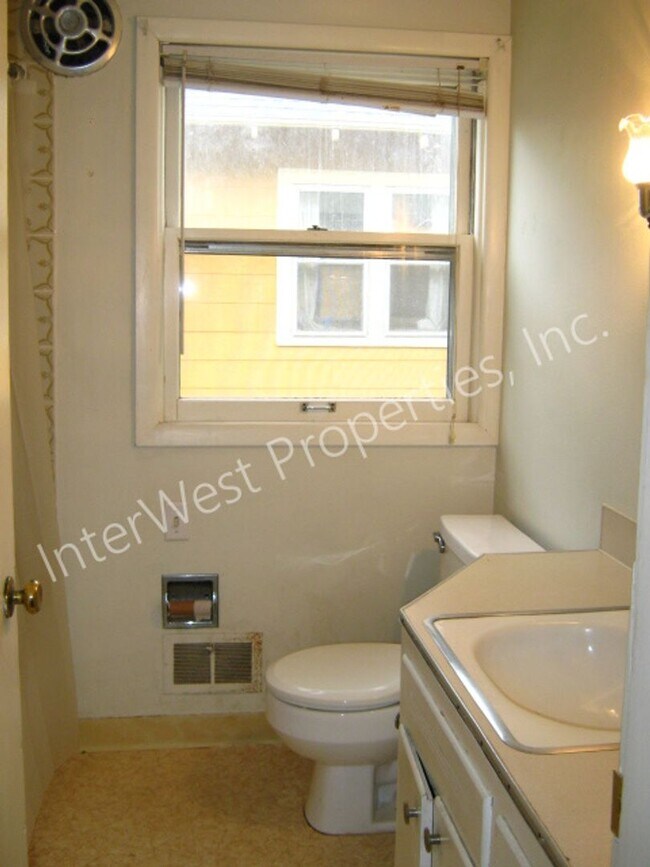 Building Photo - MCCAR