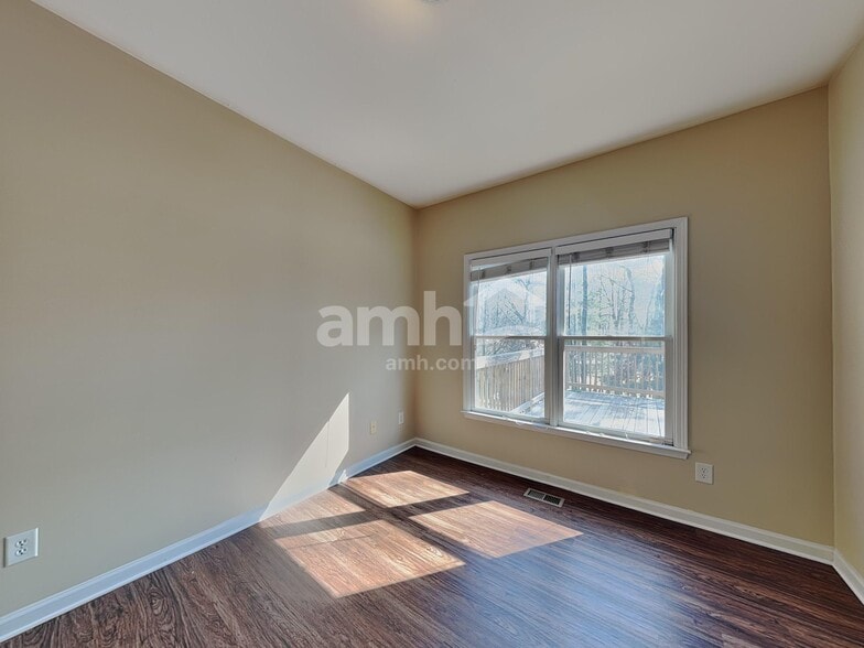 Building Photo - 178 Mirramont Lake Dr