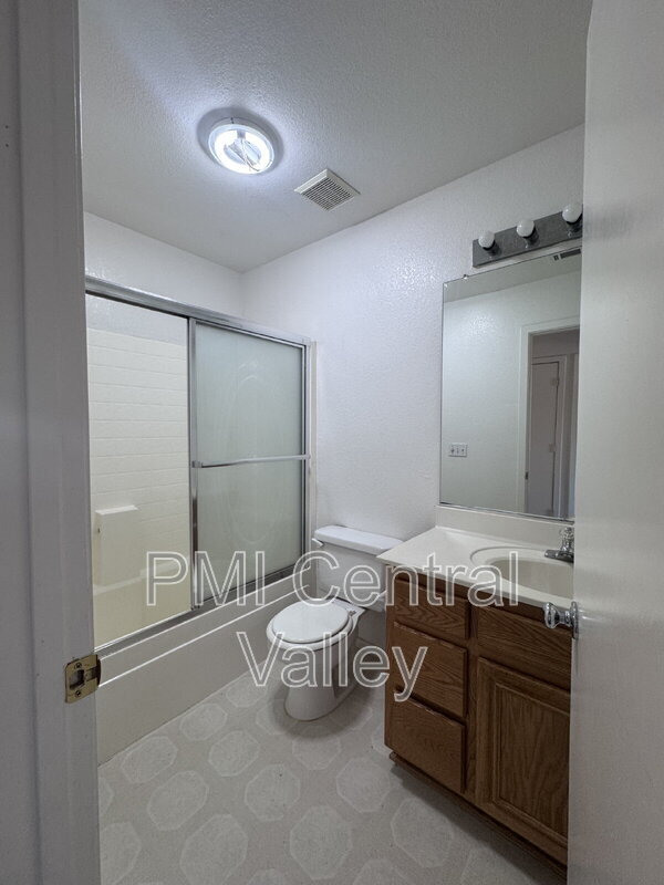 Building Photo - 1118 Cypress Hill Ln