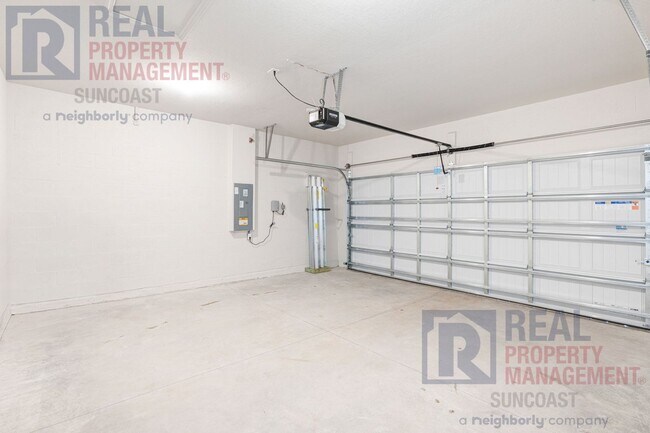 Building Photo - 4535 Arden Wy