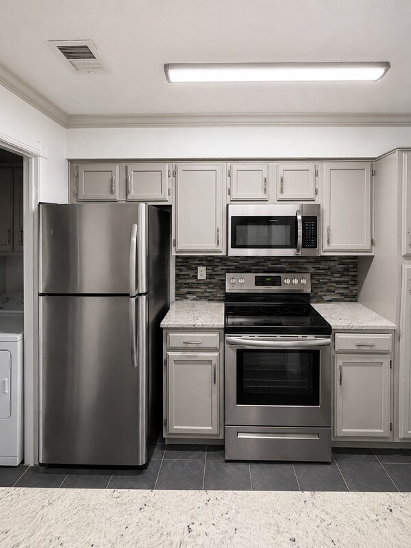 Building Photo - 1310 Westheimer Rd