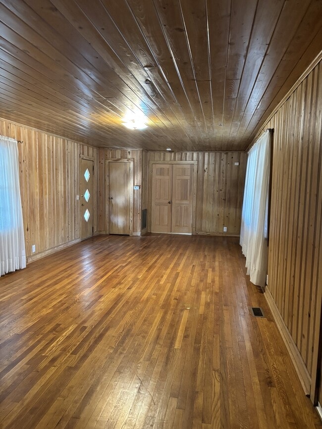 Building Photo - 2115 Galilee Rd