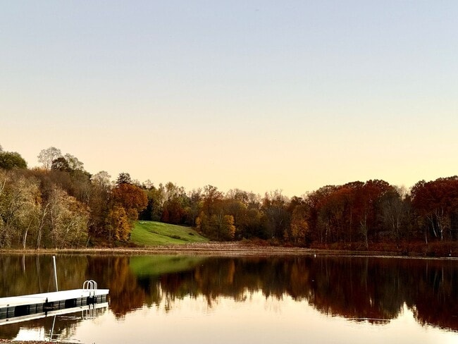 Building Photo - 24 McDonald St