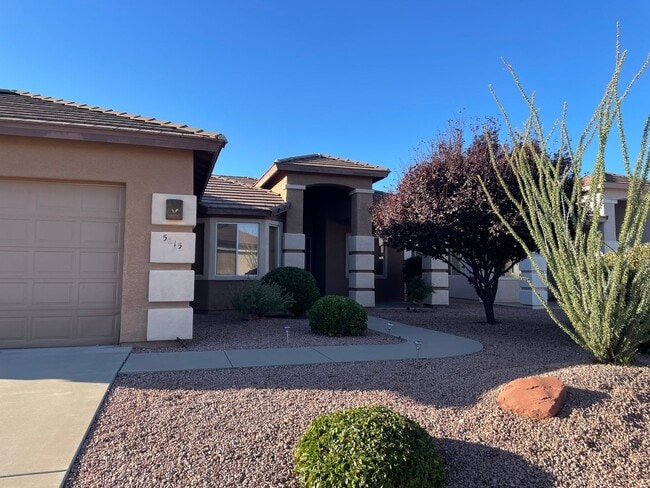 Primary Photo - 5015 E Somerset Dr