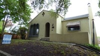Building Photo - 3 bed 1 bath home in South Salem