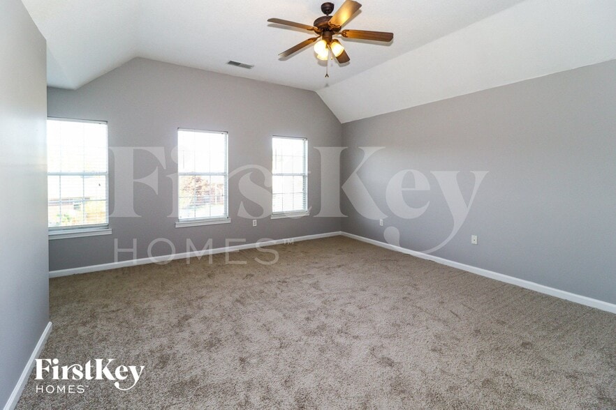 Building Photo - 9987 Woodland Birch Dr