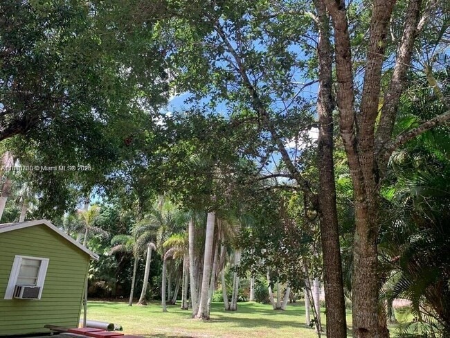 Building Photo - 10700 SW 51st St