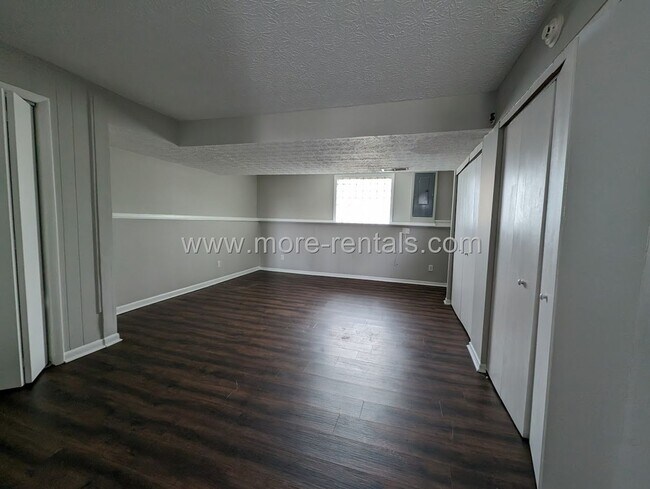 Building Photo - Remodeled house in Reynoldsburg (Groveport Schools)