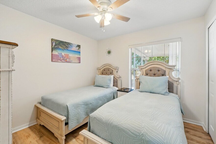 Building Photo - 15013 Margaux Dr