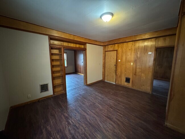 Building Photo - 1205 1st N St