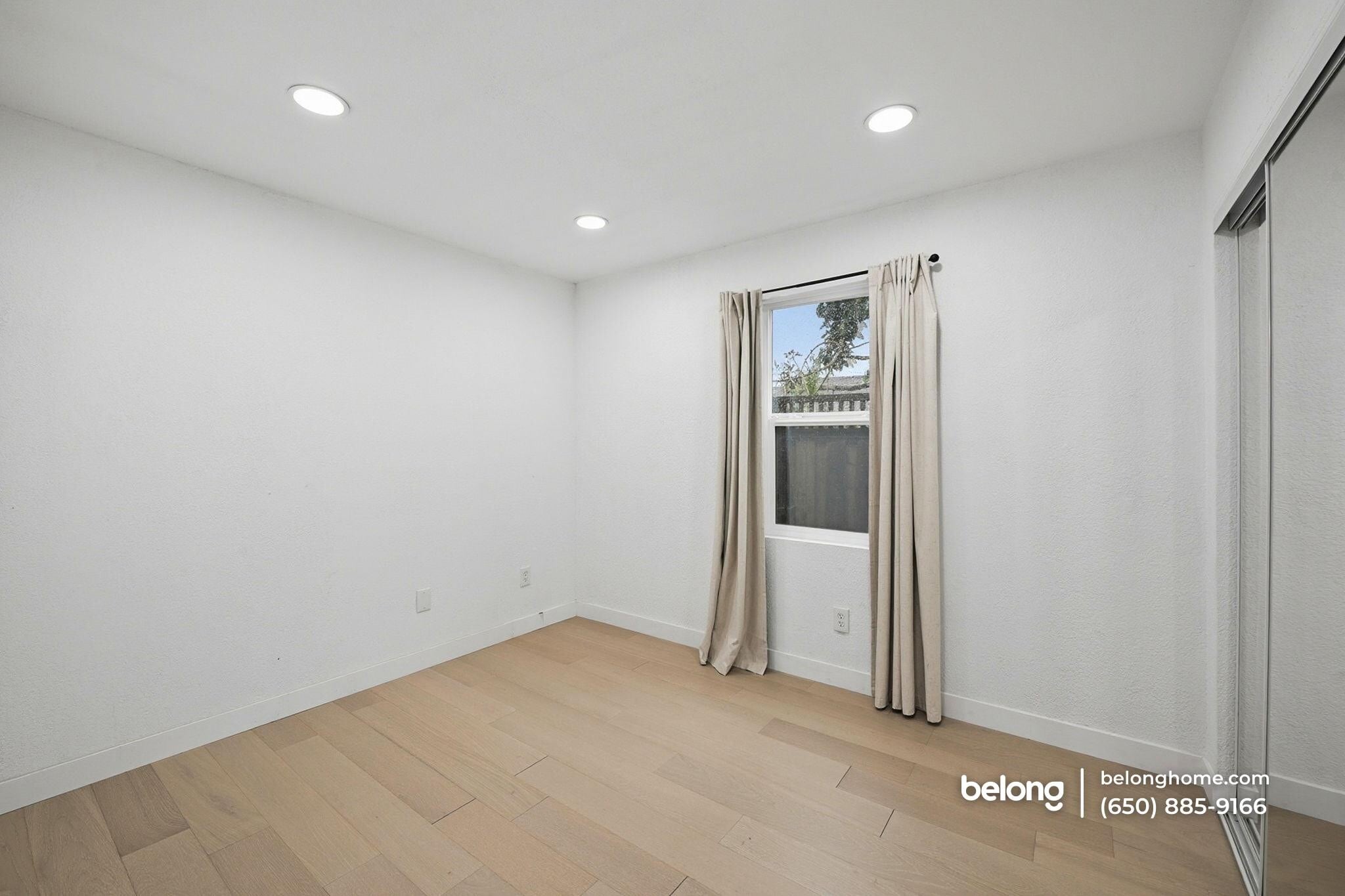 Building Photo - 1397 Vine St