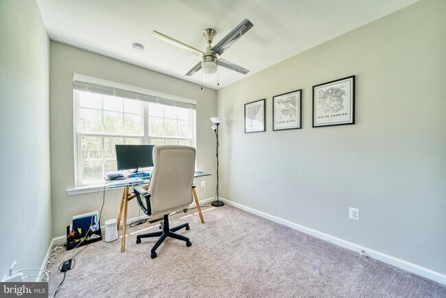 Building Photo - 18318 Woodhouse Ln