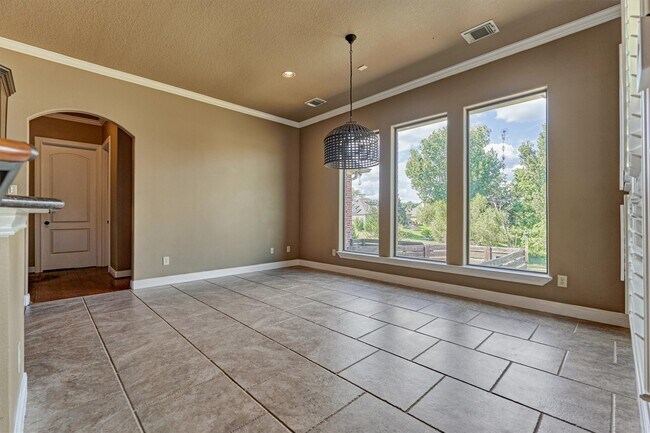 Building Photo - 388 Berkley Dr