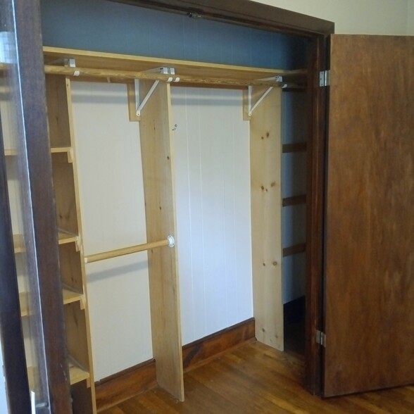 Bedroom #1 - Walk-in Closet - 261 View St