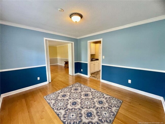 Building Photo - 2514 Dartmouth Dr