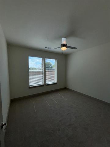 Building Photo - 300 Lucas Ln